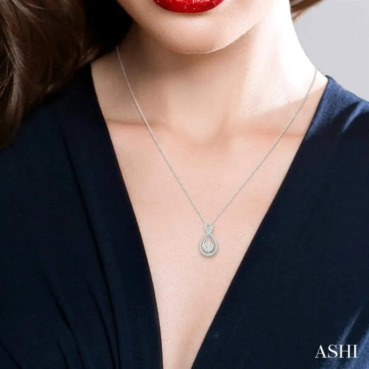 1/2 ctw Lovebright Round Cut Diamond Pendant in 14K White Gold with Chain