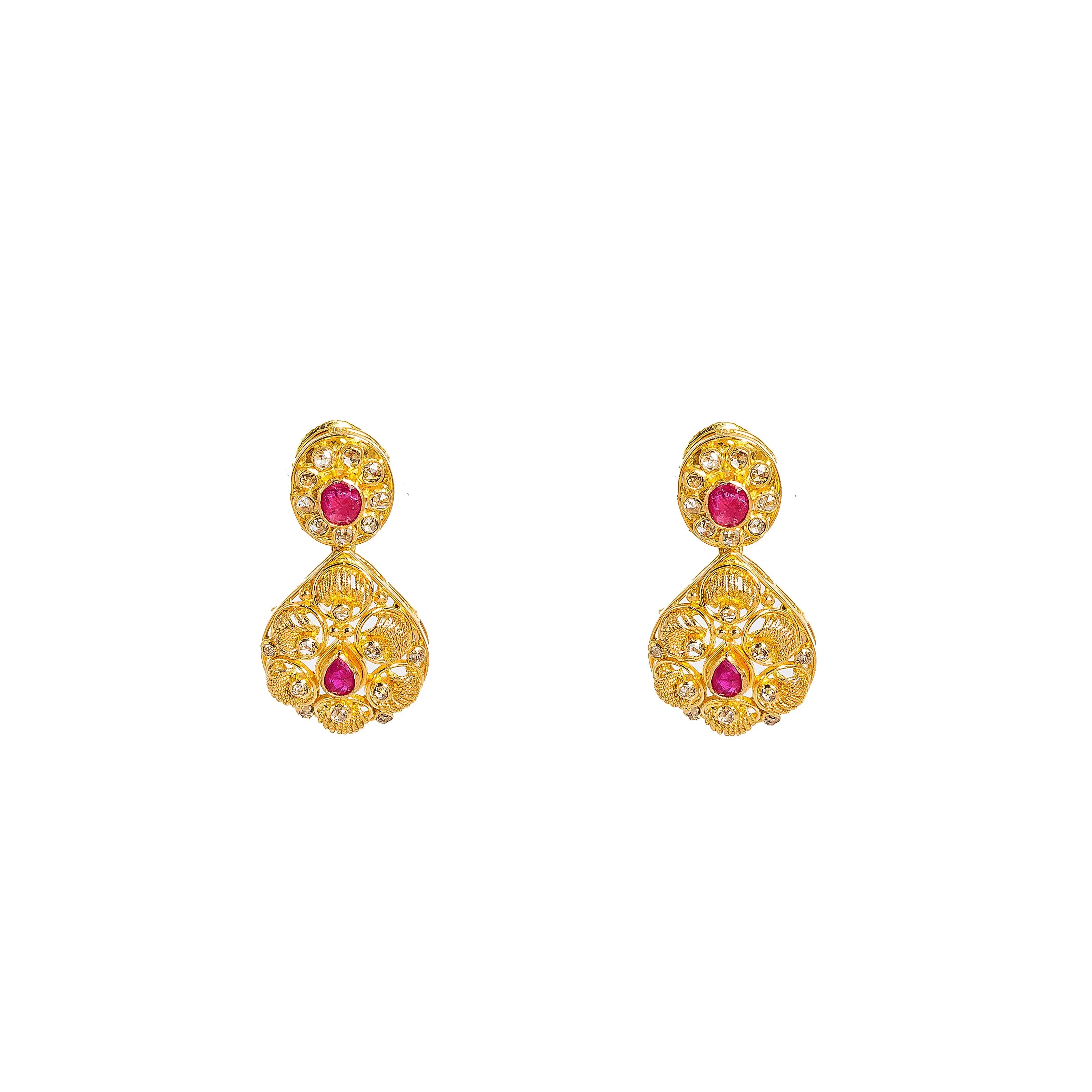 22K Yellow Gold Diamond Necklace & Earrings Set W/ 14.74ct Uncut Diamonds, Rubies & Laxmi Kasu on Deep V-Neck Pendant Necklace