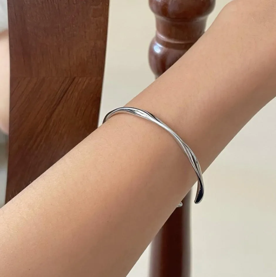 925 Sterling Silver Minimalist Round Silver Handmade Bangles