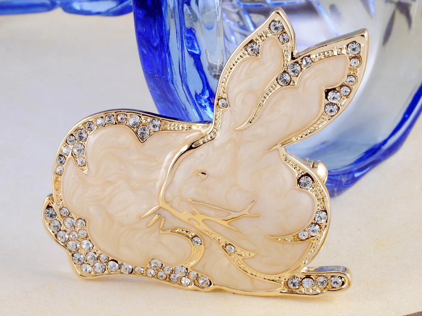 Alilang Womens Gold Tone Clear Rhinestones Blush Rabbit Bunny Hare Brooch Pin