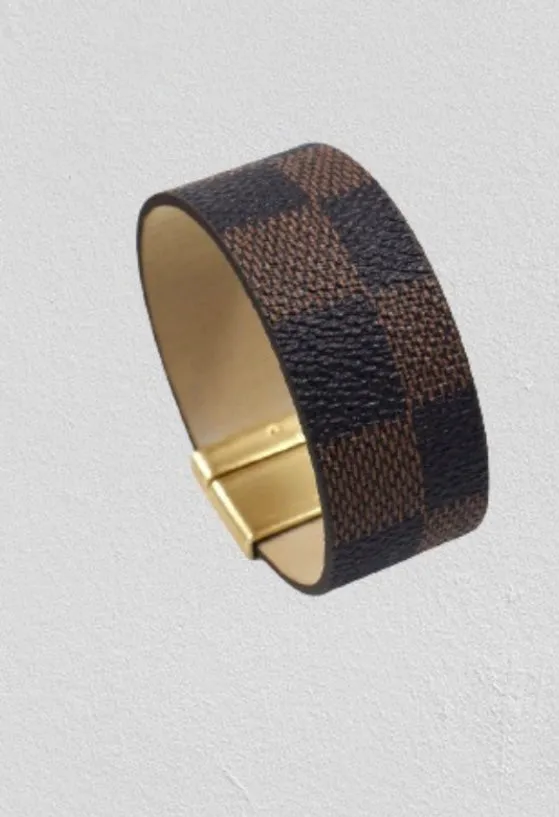 In The Moment Bracelet (Brown)
