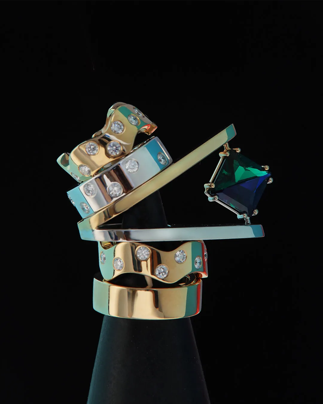 Marais ear cuff/ ring