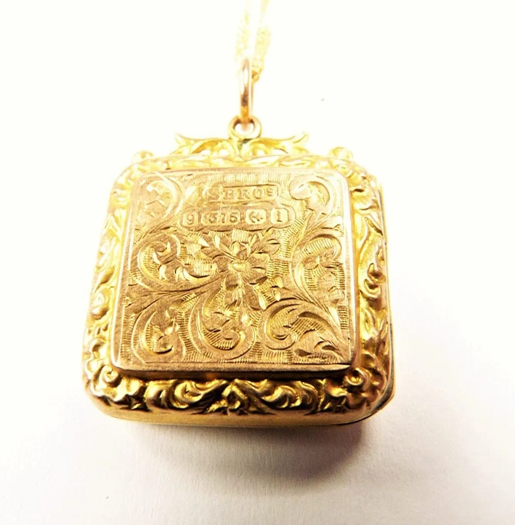 Ornate Fully Hallmarked 9 Carat Gold Antique Locket 1908 With 18 Inch Necklace