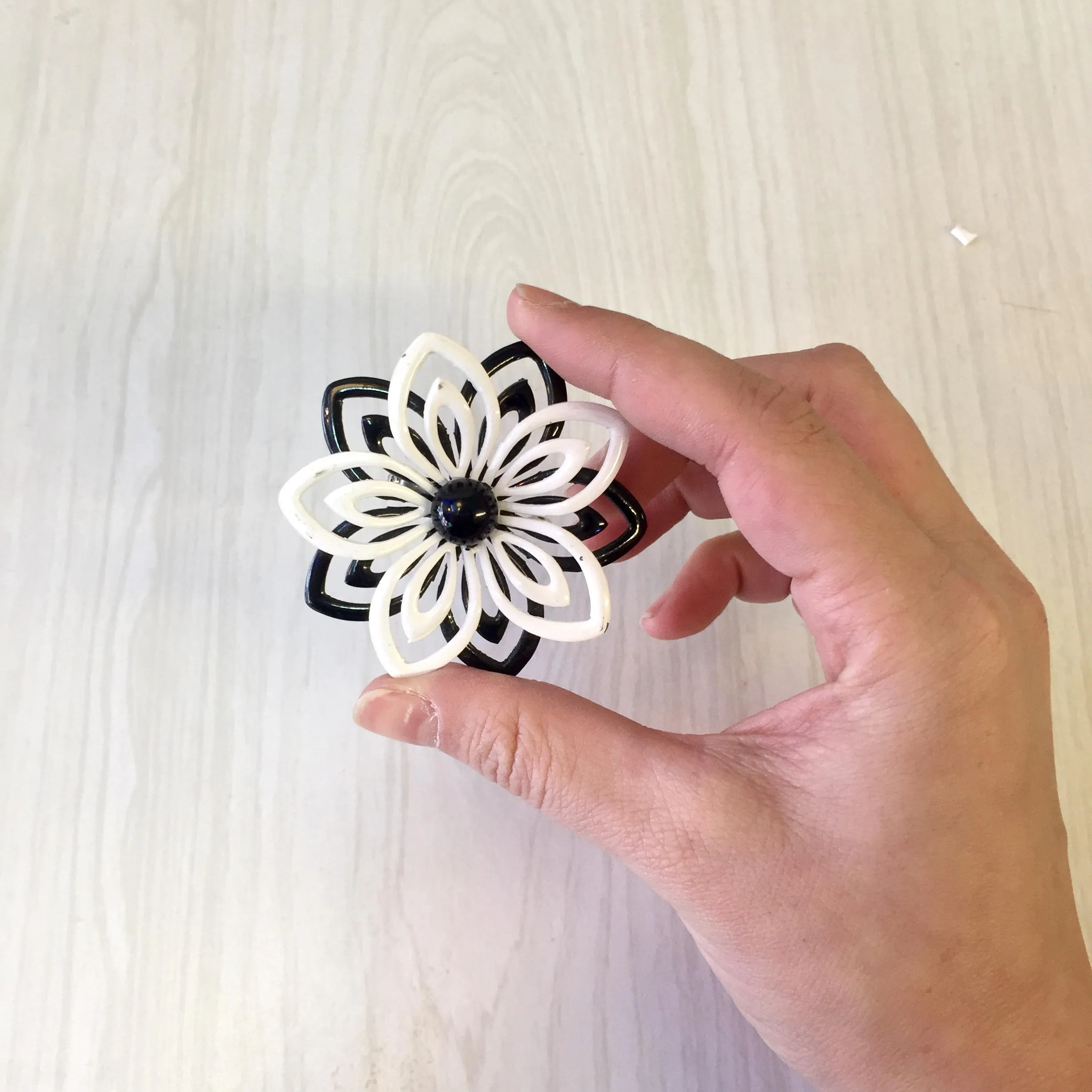 Set of Two Vintage Flower Brooches | Mod 1060's Flower Pins | 60's Fashion | Mod Style | Black and White Flower Power Pin | Metal Flower Pin