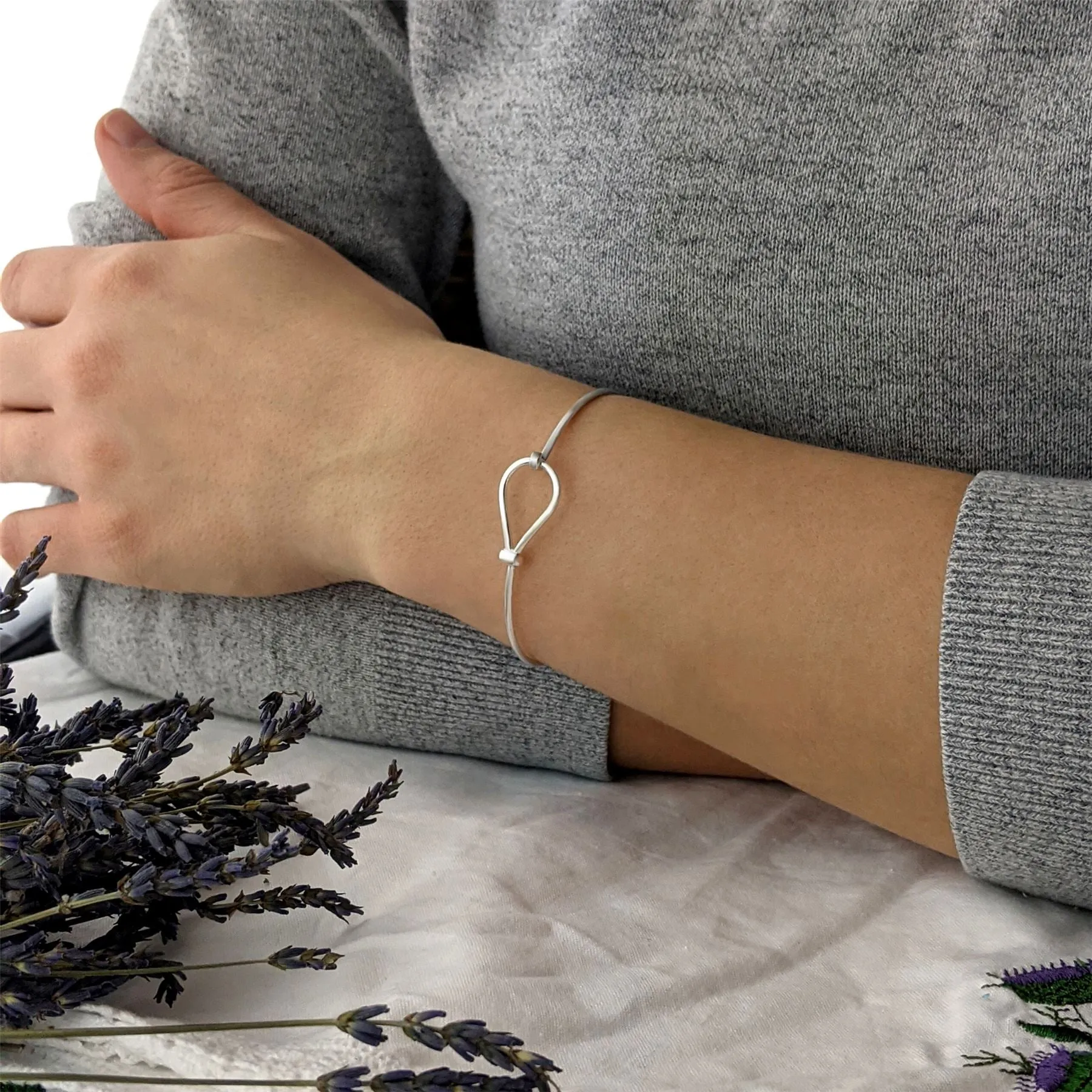 Sterling Silver Simple Loop Knot Thin Tube Bangle With Hook Clasp