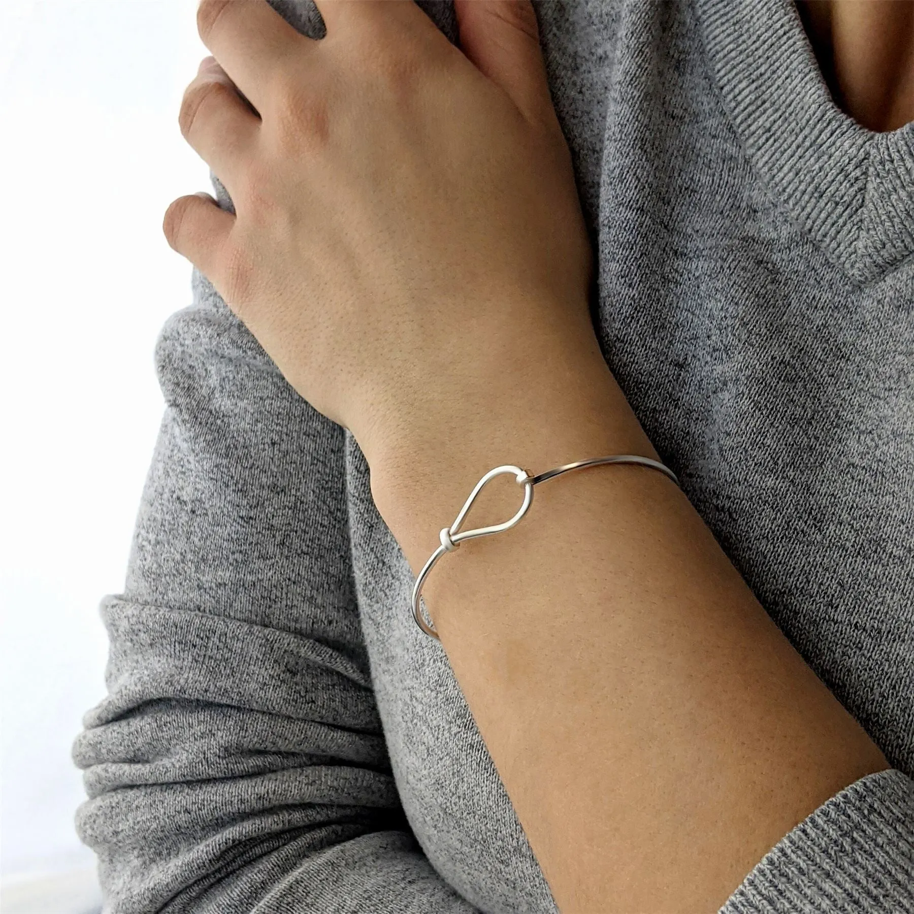 Sterling Silver Simple Loop Knot Thin Tube Bangle With Hook Clasp