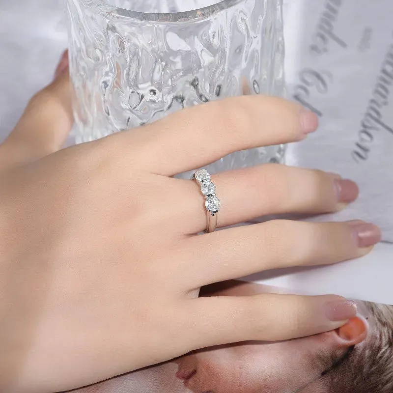Stunning 925 Silver 1.5 carat VVS1 D Colour Moissanite Diamond Lovely Versatile Women's Wedding Eternity Rings