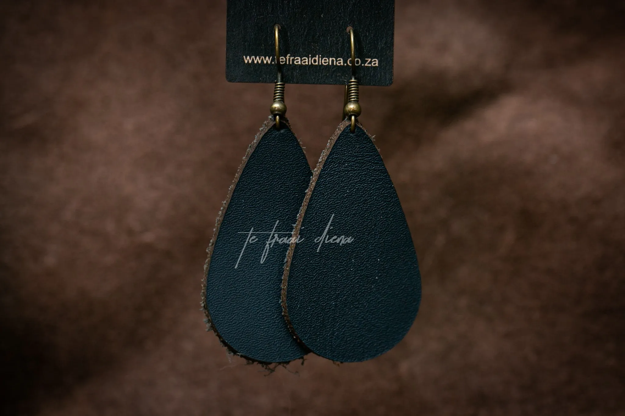 Teardrop - Medium
