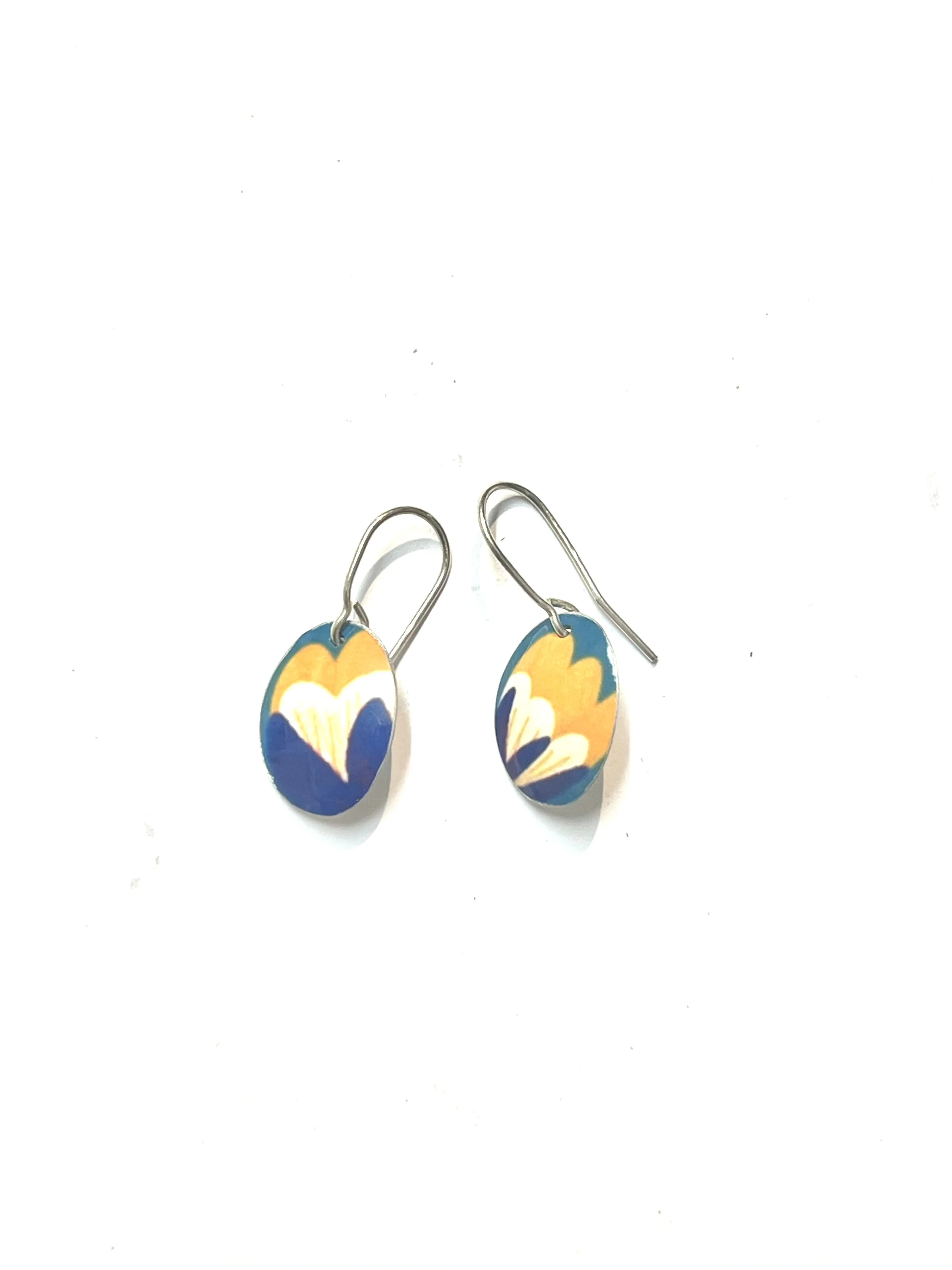 Tulip inspired Oval Earrings
