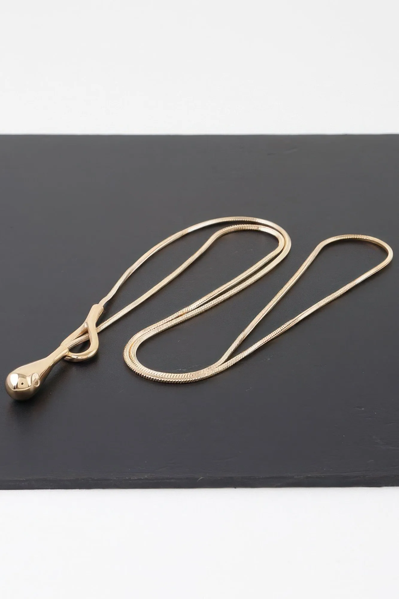 Ultra Teardrop Toggle Necklace
