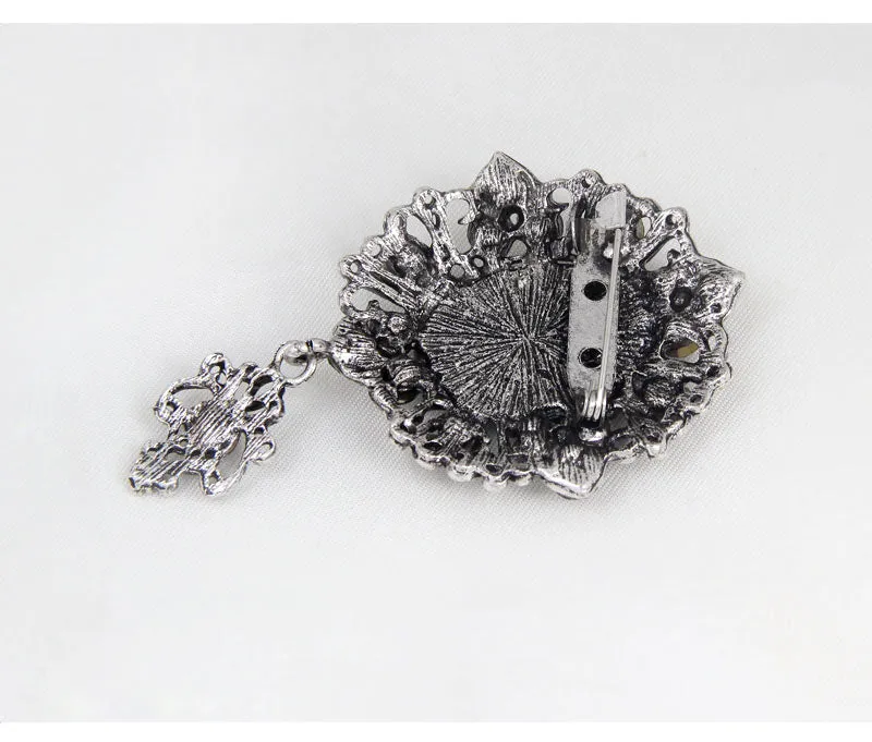 Vintage Gothic Queen Brooch Vintage Brooches