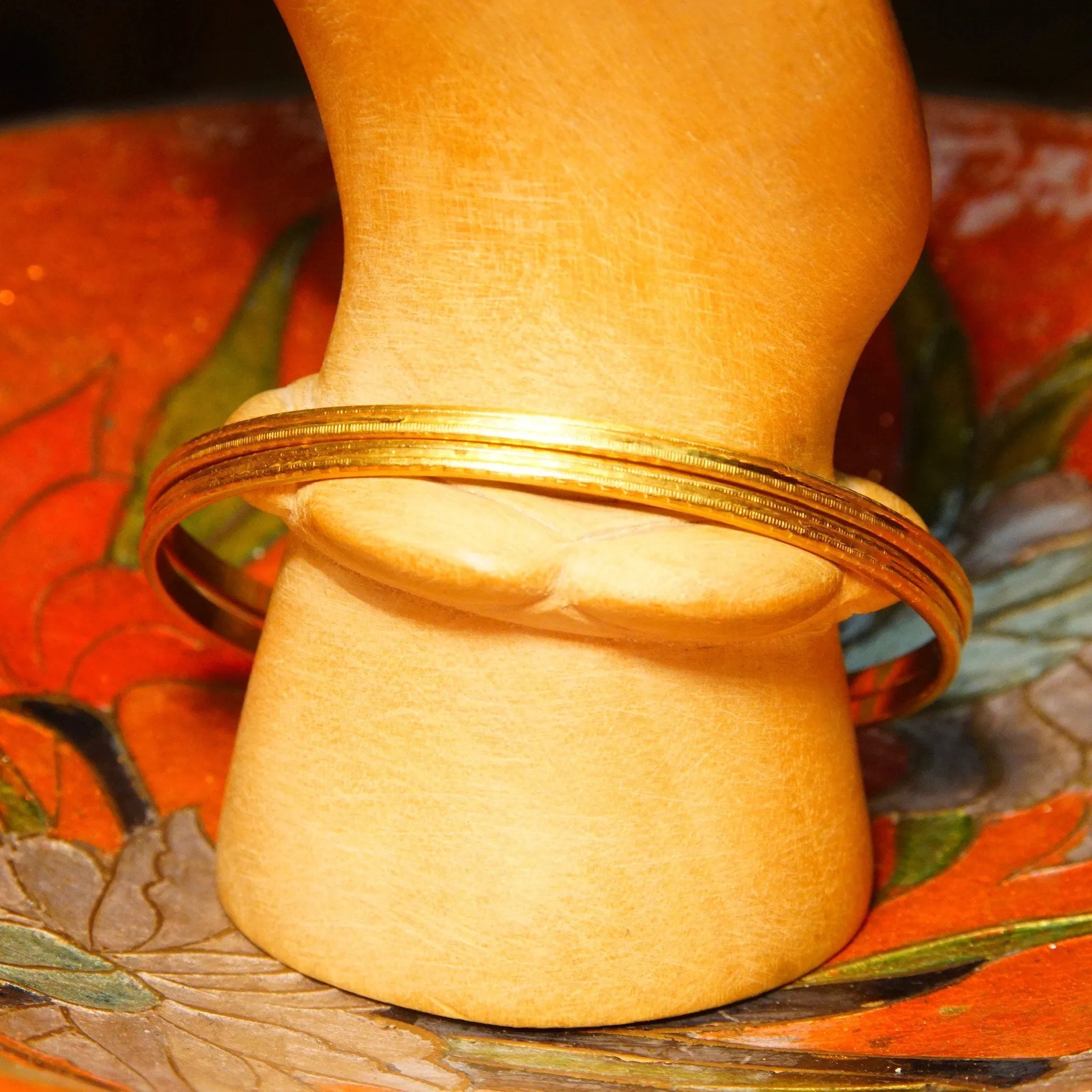 Vintage Indian 22KT Yellow Gold Bangles, 2.5mm Etched Gold Bangle Bracelet, Handmade In India 68, Individual Or Set, 2 1/4" Diameter