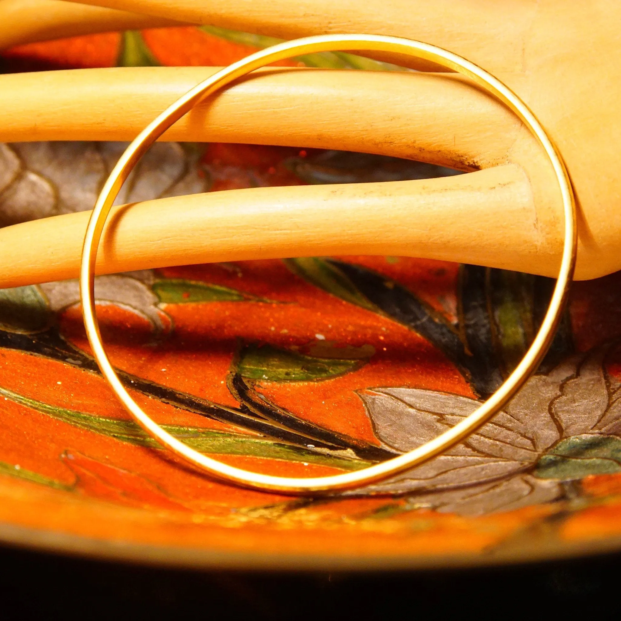 Vintage Indian 22KT Yellow Gold Bangles, 2.5mm Etched Gold Bangle Bracelet, Handmade In India 68, Individual Or Set, 2 1/4" Diameter