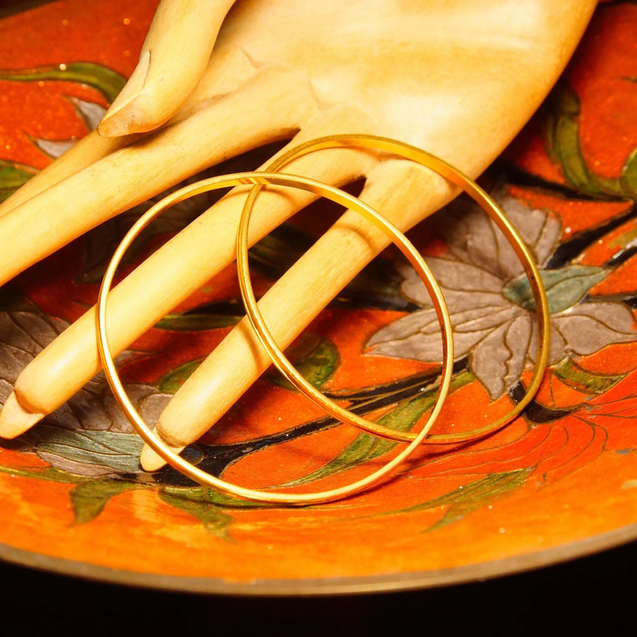 Vintage Indian 22KT Yellow Gold Bangles, 2.5mm Etched Gold Bangle Bracelet, Handmade In India 68, Individual Or Set, 2 1/4" Diameter