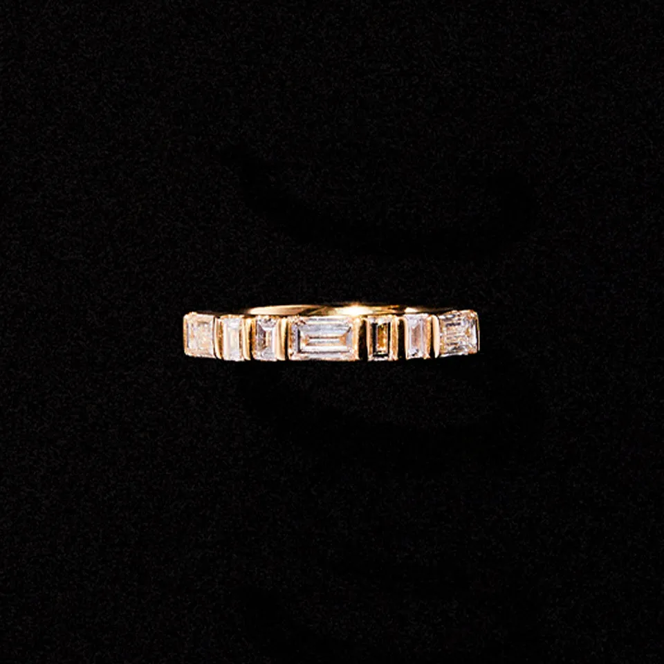 Wide Bar Set Baguette Cut Band